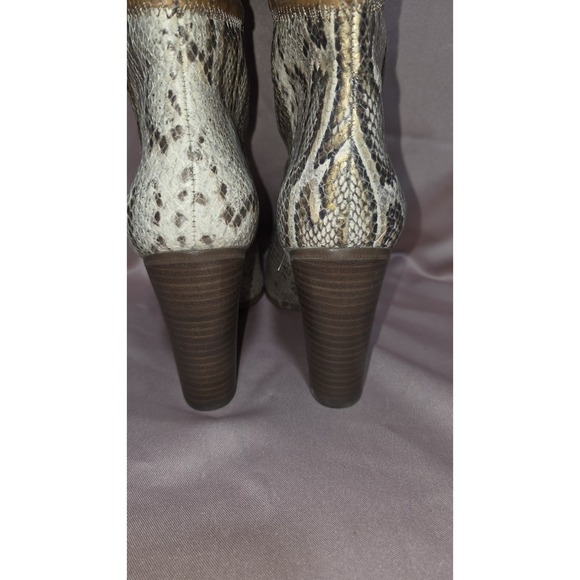 Coach Women's 'Trudie' Man-Made Python Style Women's Boots Size 6.5B - Picture 6 of 10